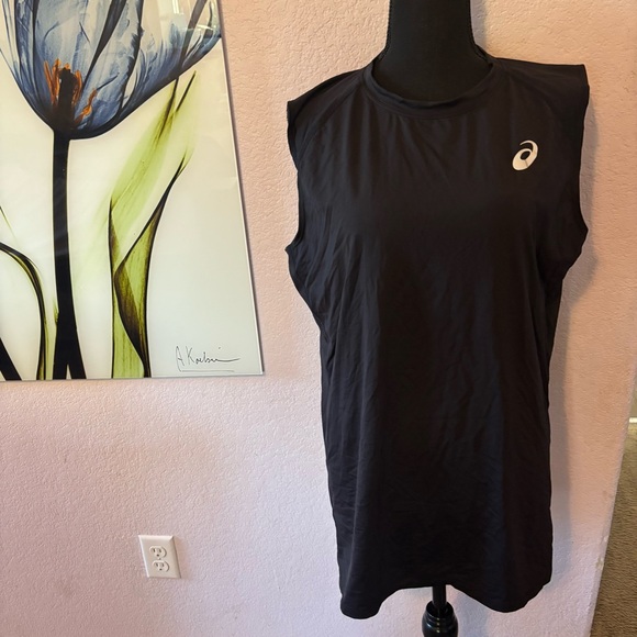 Other - tank top shirt size medium